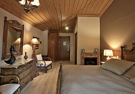 Boutique Hotel Skamnos