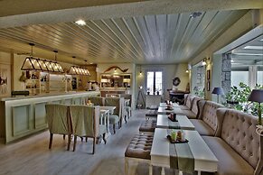 Boutique Hotel Skamnos