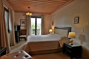 Boutique Hotel Skamnos