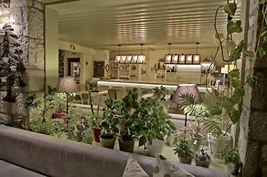 Boutique Hotel Skamnos