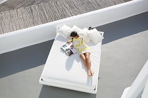 Katikies Santorini - The Leading Hotels Of The World