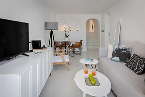 Katikies Santorini - The Leading Hotels Of The World