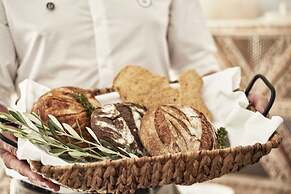 Katikies Santorini - The Leading Hotels Of The World