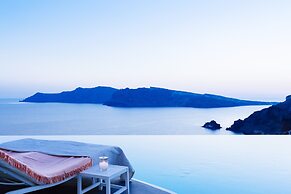 Katikies Santorini - The Leading Hotels Of The World