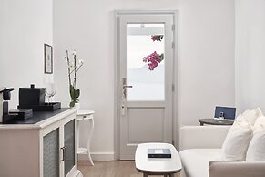 Katikies Santorini - The Leading Hotels Of The World