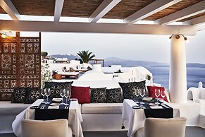 Katikies Santorini - The Leading Hotels Of The World