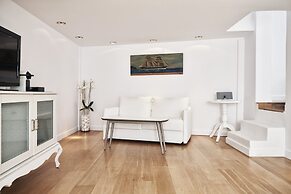 Katikies Santorini - The Leading Hotels Of The World