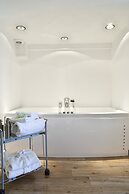 Katikies Santorini - The Leading Hotels Of The World