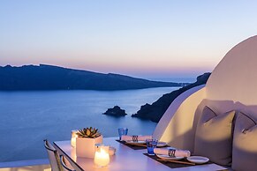 Katikies Santorini - The Leading Hotels Of The World
