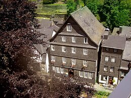Hotel Restaurant Graf Rolshausen