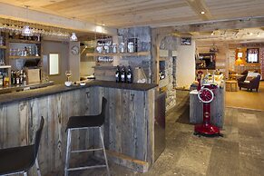 Chalet Hotel Crychar