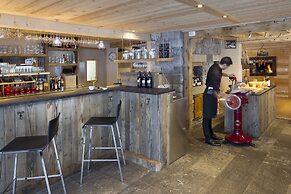 Chalet Hotel Crychar