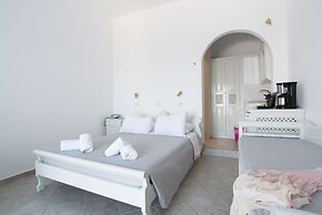 Ilioperato Traditional Apartments