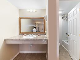 OYO Hotel Starlite Seneca Falls