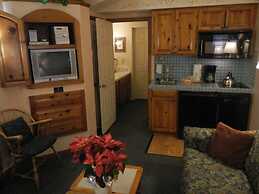 GetAways at Olympic Village Inn