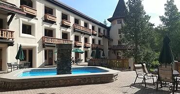 GetAways at Olympic Village Inn