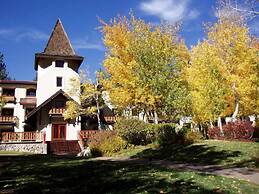 GetAways at Olympic Village Inn
