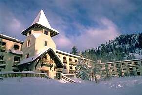 GetAways at Olympic Village Inn
