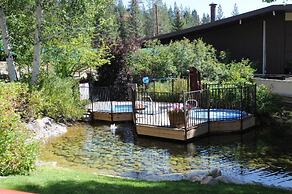 GetAways at Olympic Village Inn