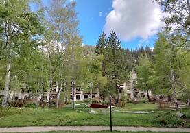 GetAways at Olympic Village Inn