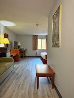 Laketree Inn And Suites Marion