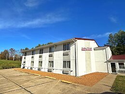 Laketree Inn And Suites Marion