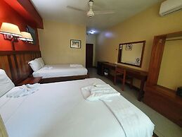 Caye Caulker Plaza Hotel