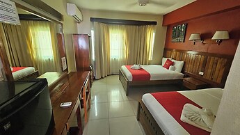 Caye Caulker Plaza Hotel