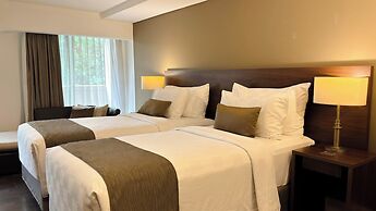 Delonix Hotel Karawang