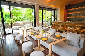 Delonix Hotel Karawang