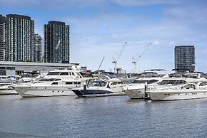 Docklands Private Collection of Apartments - Digital Harbour