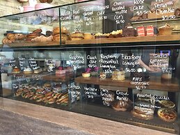 Docklands Private Collection of Apartments - Digital Harbour