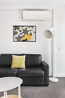 Docklands Private Collection of Apartments - Digital Harbour