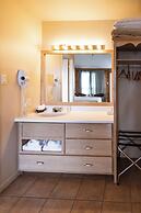 Hotel La Roche Pleureuse