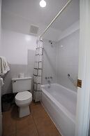 Hotel La Roche Pleureuse