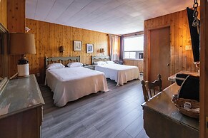 Hotel La Roche Pleureuse