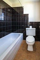 Hotel La Roche Pleureuse