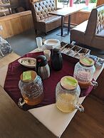 Hotel La Roche Pleureuse