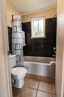 Hotel La Roche Pleureuse