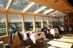 Hotel La Roche Pleureuse