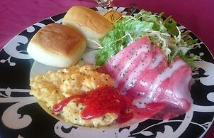 Grampus Inn Osaka Namba