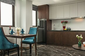 May De Ville Lakeside Hotel