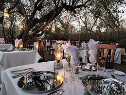 Karongwe Portfolio - Shiduli Private Game Lodge