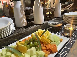 Karongwe Portfolio - Shiduli Private Game Lodge