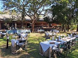 Karongwe Portfolio - Shiduli Private Game Lodge