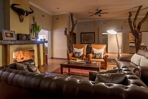 Karongwe Portfolio - Shiduli Private Game Lodge