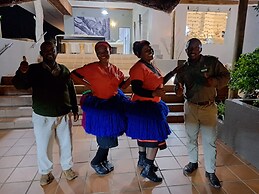 Karongwe Portfolio - Shiduli Private Game Lodge