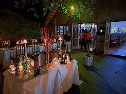 Karongwe Portfolio - Shiduli Private Game Lodge