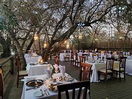 Karongwe Portfolio - Shiduli Private Game Lodge
