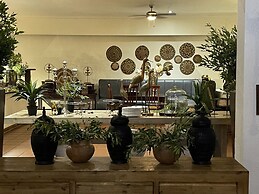 Karongwe Portfolio - Shiduli Private Game Lodge